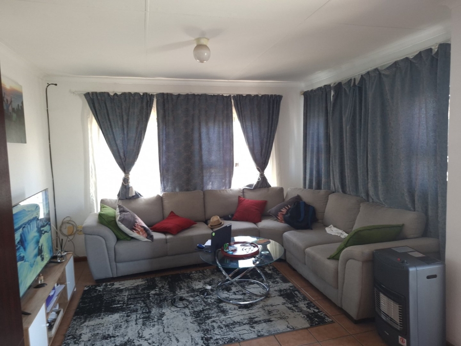 3 Bedroom Property for Sale in Delft South Western Cape